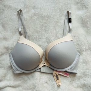 Victoria Secret Bra 32D Push-up